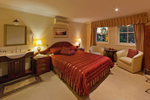 Plumes On The Green Boutique Bed & Breakfast - Gold Coast 4U 2