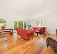 Poet's Cottage - Fireplace Close to Treks - Gold Coast 4U