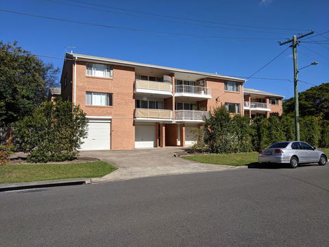 Poinciana Mews - Gold Coast 4U 0