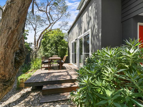 Point Roadknight Paradise Villa 6 - Accommodation Gold Coast 2