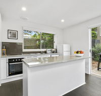 Point Roadknight Villa 3 - Accommodation Gold Coast