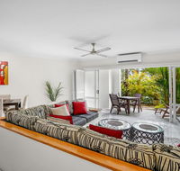 Poolside Apt in Alamanda Beachfront Resort 52 - Accommodation Gold Coast