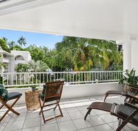 Poolside Apt. In Alamanda Beachfront Resort 56 - Accommodation Gold Coast