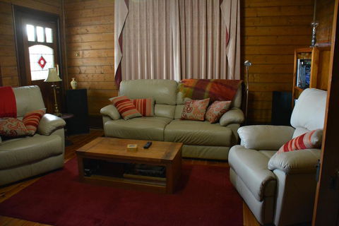 Portarlington Vicarage - 1 Gold Coast 3
