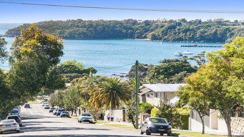 Poseidon Villa At Balmoral Beach - Gold Coast 4U 3