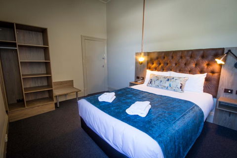 Pretoria Hotel - Gold Coast 4U 1