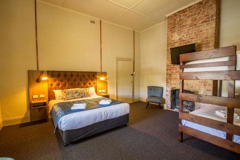 Pretoria Hotel - Gold Coast 4U 3