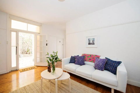 Private Oasis In The Heart Of Manly - Gold Coast 4U 1