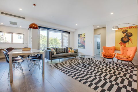 Professional Apartment 15 Minutes From CBD - Gold Coast 4U 0