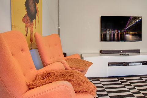 Professional Apartment 15 Minutes From CBD - Gold Coast 4U 3
