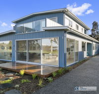 Pukeko Beach House Rhyll - Accommodation Gold Coast