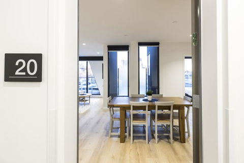 Q Squared Serviced Apartments - Accommodation Gold Coast 3