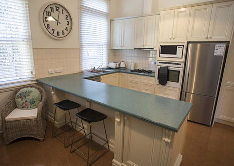 QPO QUEENSCLIFF - Accommodation Gold Coast 1