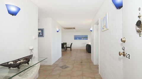 Quarterdeck 23 - WiFi - Accommodation Gold Coast 1