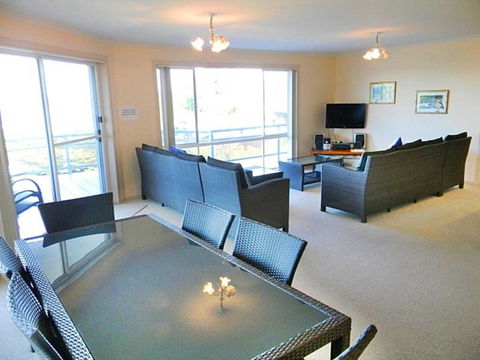 QUAYS 6 - Accommodation Gold Coast 3