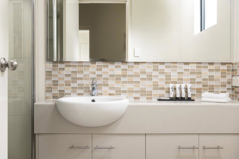 Quest Bunbury - 1 Gold Coast 1