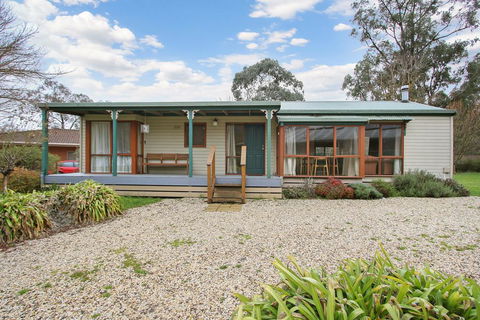 R & R In Bright - Short Walk To Town - Accommodation Gold Coast 2