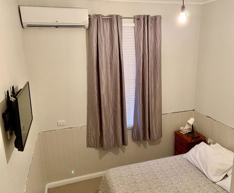 Railway Heritage Home - Accommodation Gold Coast 0