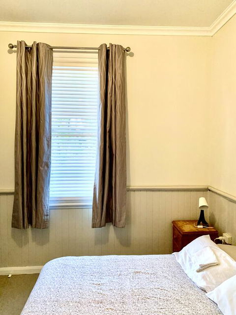 Railway Heritage Home - Accommodation Gold Coast 2