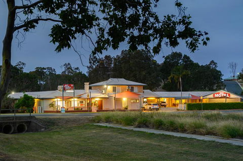 Raintree Motel Biloela - Accommodation Gold Coast 0