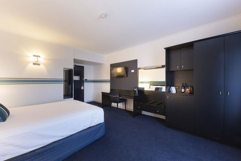 Ramada Diplomat Canberra - Accommodation Gold Coast 2