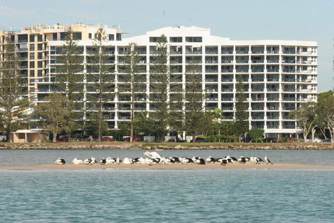 Ramada Golden Beach Unit 506 - Gold Coast 4U 1