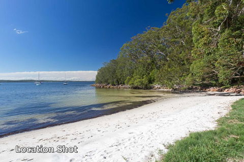Randall Family Retreat, 22B Randall Drive - Accommodation Gold Coast 1