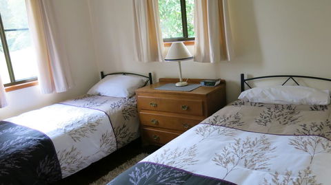Ravensbourne Escape - Cedar Lodge - Accommodation Gold Coast 3