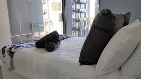 Readyset City Tower Apartments - Accommodation Gold Coast 2