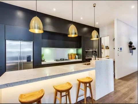 Readyset Glashouse Melbourne - Accommodation Gold Coast 2