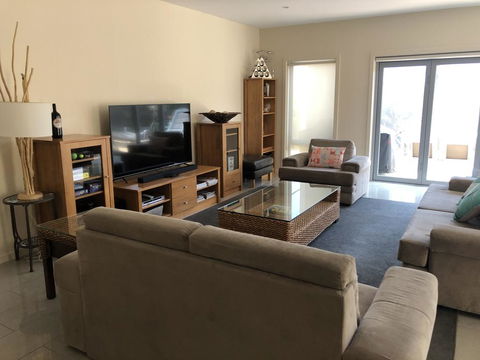 Residence On Robe - Accommodation Gold Coast 1