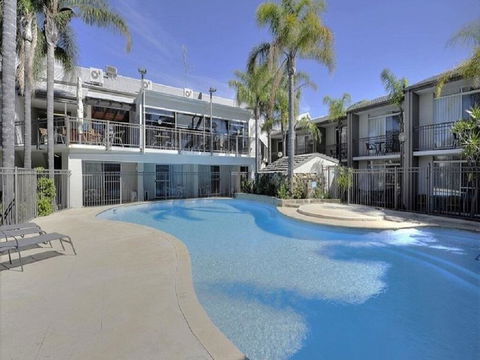 Resort Serviced Apartments - Mandurah - Accommodation Gold Coast 0