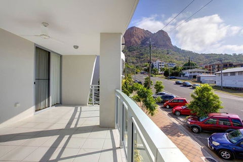 Resort Style Apartment On Gregory - Accommodation Gold Coast 0