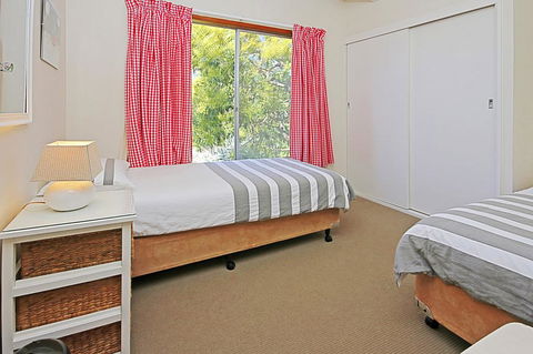 REST ASHORE At MOLLYMOOK - Accommodation Gold Coast 3