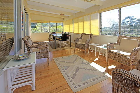 REST ASHORE At MOLLYMOOK - Accommodation Gold Coast 1