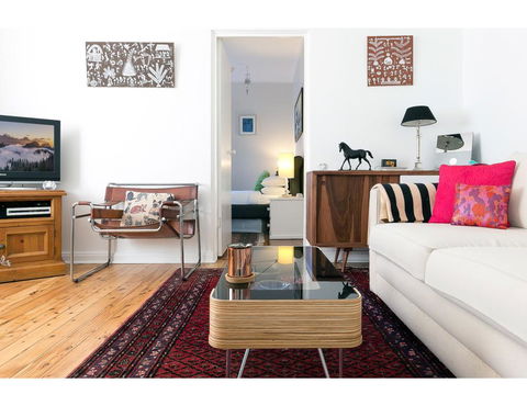 Retro Bondi Beach Garden Apartment - Accommodation Gold Coast 0