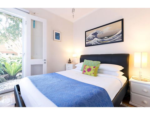 Retro Bondi Beach Garden Apartment - Accommodation Gold Coast 1