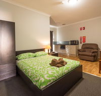 Rhodeside Lodge - Gold Coast 4U