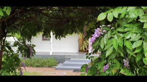 River Cottage - Accommodation Gold Coast 0