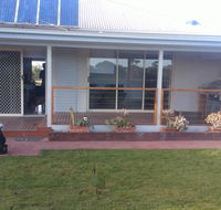 River Cottage Eagle Point - Gold Coast 4U