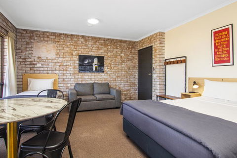 River Street Motel - Gold Coast 4U 2