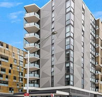 Riverside apartment Next to Sydney Olympic Park - Gold Coast 4U