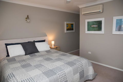 Riverside Haven - Boating, Fishing, Beach, Cafes In Walking Range - Gold Coast 4U 3