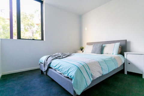 RIVERSIDE RICHMOND LARGE 1 BEDROOM POOLPARKINGNETFLIX - Accommodation Gold Coast 3