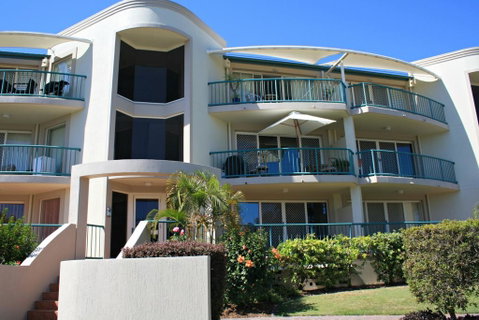 RIVERVIEW, UNIT 6, CURRUMBIN - Accommodation Gold Coast 2