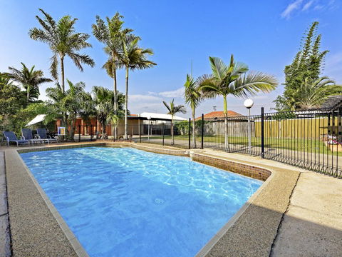 Riviera Motel Bundaberg - Gold Coast 4U 0