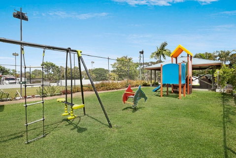 Riviera Resort - Accommodation Gold Coast 2