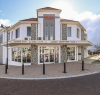 Rose Hotel Clarkson - Accommodation Gold Coast
