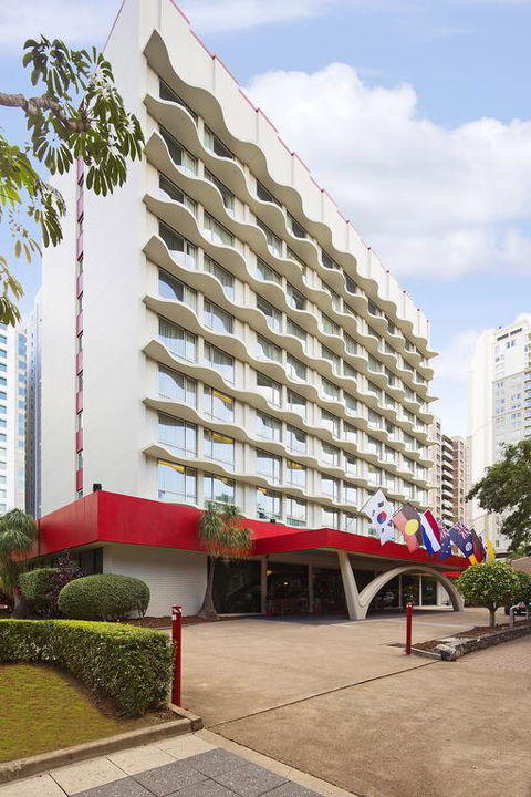 Royal On The Park - Accommodation Gold Coast 3