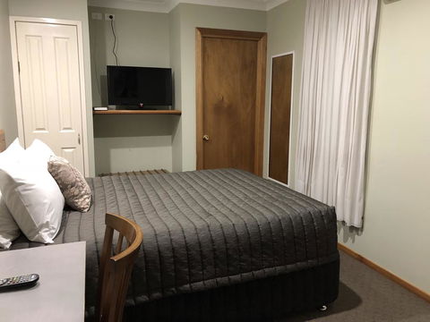 Roydons Motor Inn - Accommodation Gold Coast 3